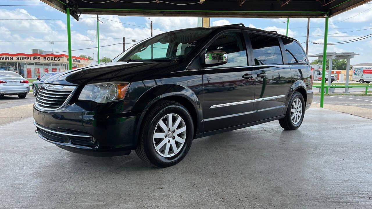 2011 Chrysler Town and Country
